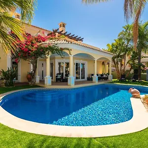  Apartamento Oásis Tropical, Jardim E Piscina! Portugal