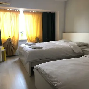 verificați disponibilitatea